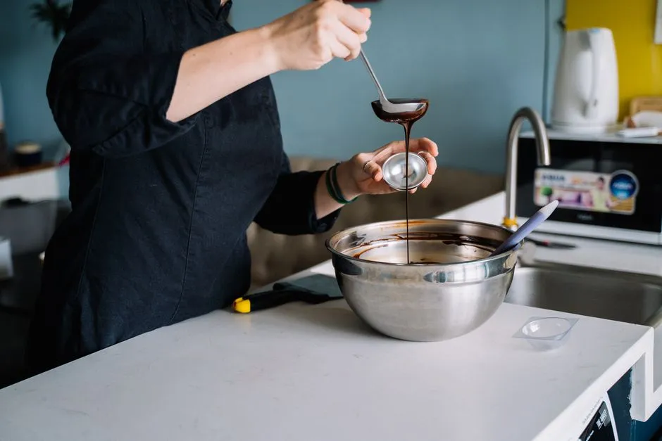 How to Temper Chocolate: 3 Reliable Methods, Exact Temps